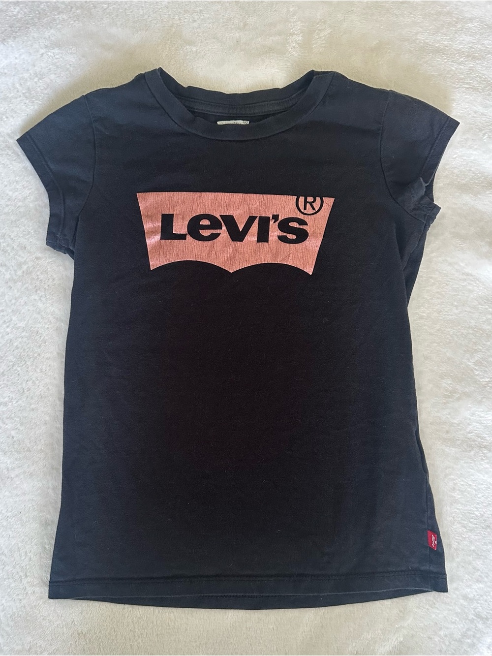 🌻Levi's Black Tee with Pink Sparkly Logo